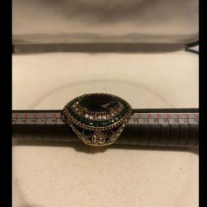 Vintage 1928 Gold tone with faux pearls pin brooch